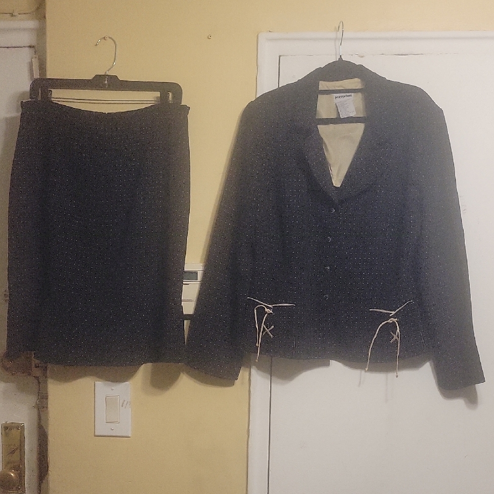 Perception Black 2-PC Skirt Set with Tan Accents Pocket-Decor Size 12